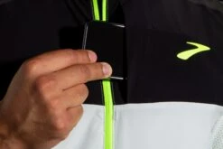 Brooks Men's Carbonite Vest - Icy Grey/Black/Nightlife (211358030) 14 Brooks Men's Carbonite Vest - Icy Grey/Black/Nightlife (211358030) -Sports Fashion Store 211358 030 D2 Carbonite Vest