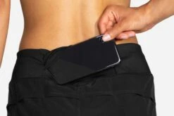 Brooks Women's Chaser 5" Short 18 Brooks Women's Chaser 5" Short -Sports Fashion Store 221465 001 D2 Chaser 5in Short