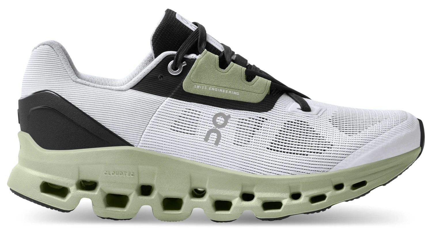 On Running Women's Cloudstratus 3 On Running Women's Cloudstratus