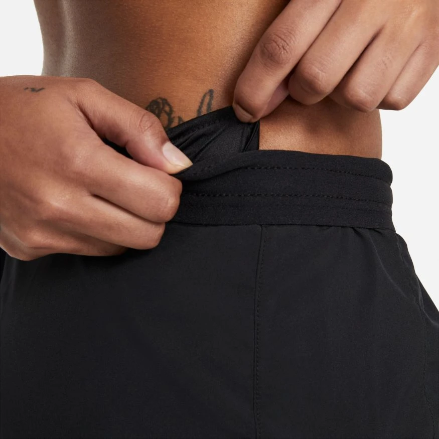 Nike Women's 3" Tempo Luxe Short 9 Nike Women's 3" Tempo Luxe Short - Image 7