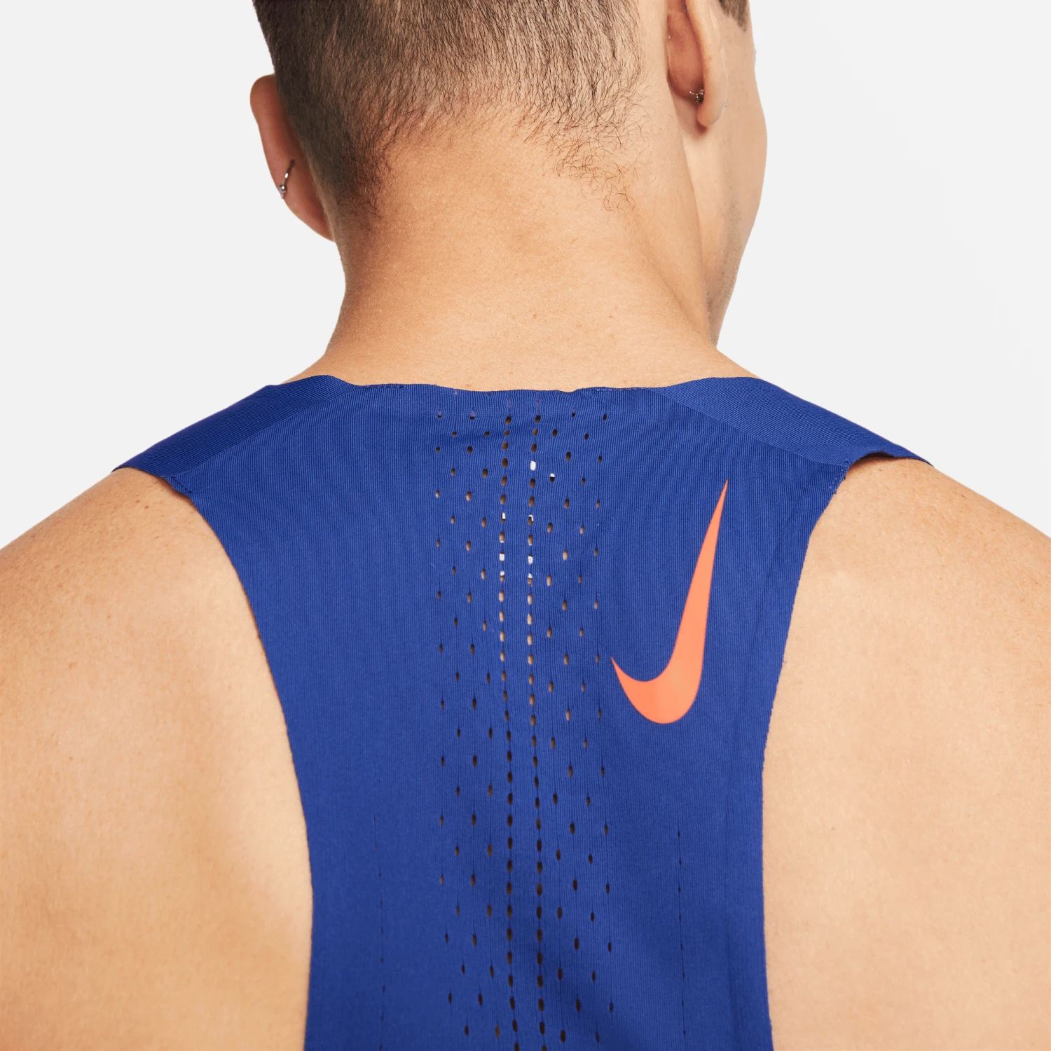 Nike Men's Aeroswift Singlet 6 Nike Men's Aeroswift Singlet - Image 4