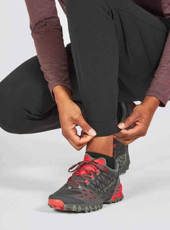 Janji Women's Mercury Track Pants - Midnight (WP03A-F21-MID) 9 Janji Women's Mercury Track Pants - Midnight (WP03A-F21-MID) - Image 7