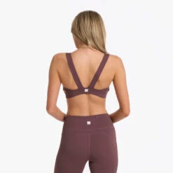 Vuori Women's Stride Bra 9 Vuori Women's Stride Bra -Sports Fashion Store VW1036CHN 06629 1200x crop center jpg