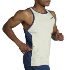 Brooks Men's Atmosphere Singlet 13 Brooks Men's Atmosphere Singlet -Sports Fashion Store www brooksrunning com 211384 363 mb atmosphere singlet mens sleeveless running top 1